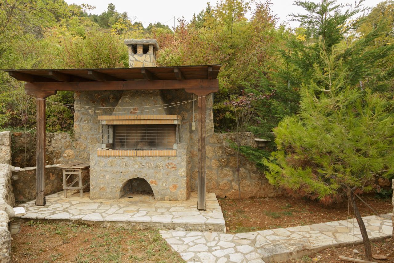 Paradise Chalet Ano Trikala Buitenkant foto